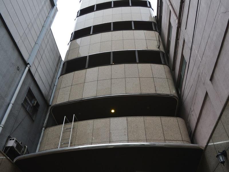 B&S Eco Cube Shinsaibashi Hotel Osaka Exterior photo