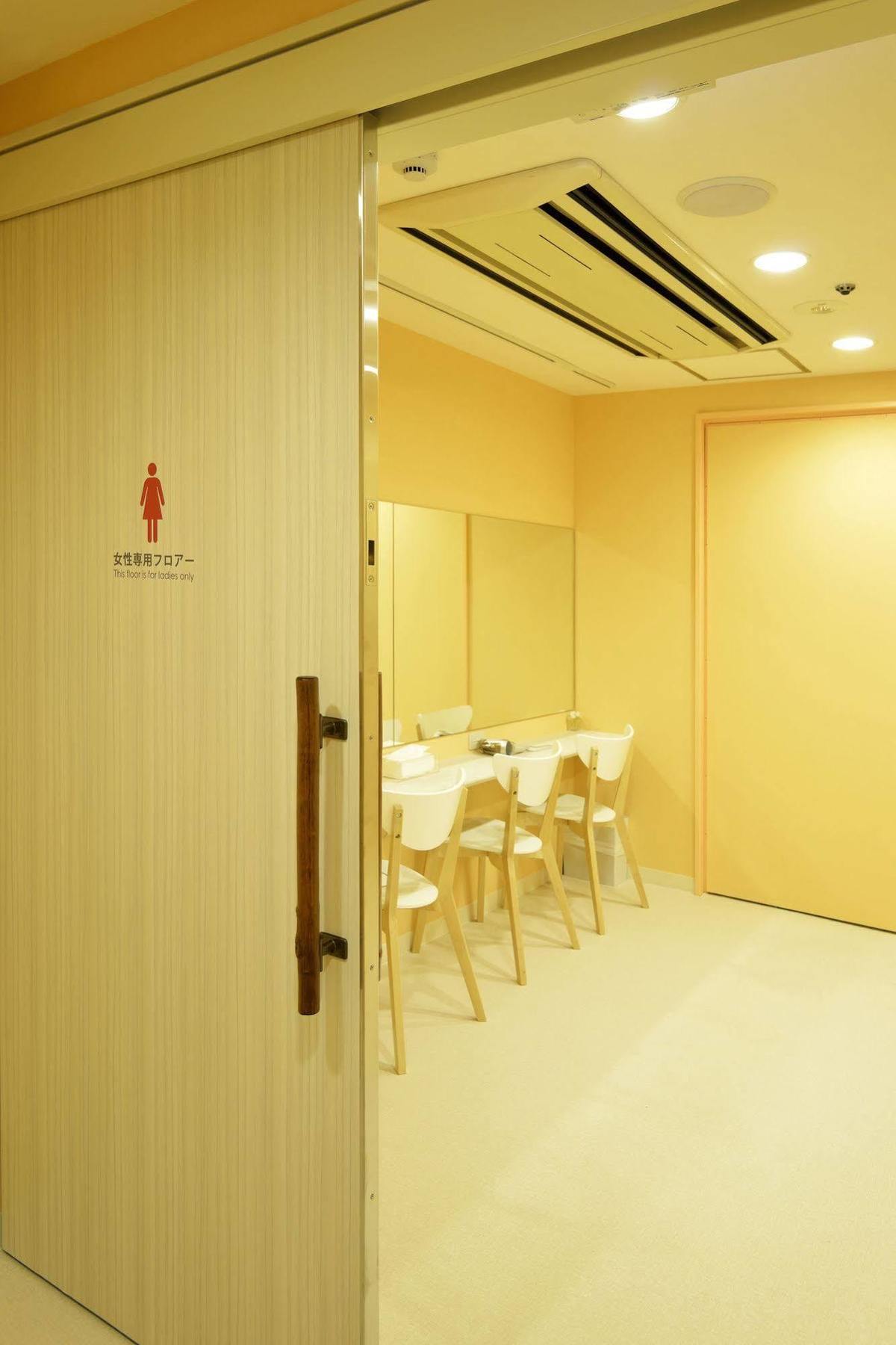 B&S Eco Cube Shinsaibashi Hotel Osaka Exterior photo